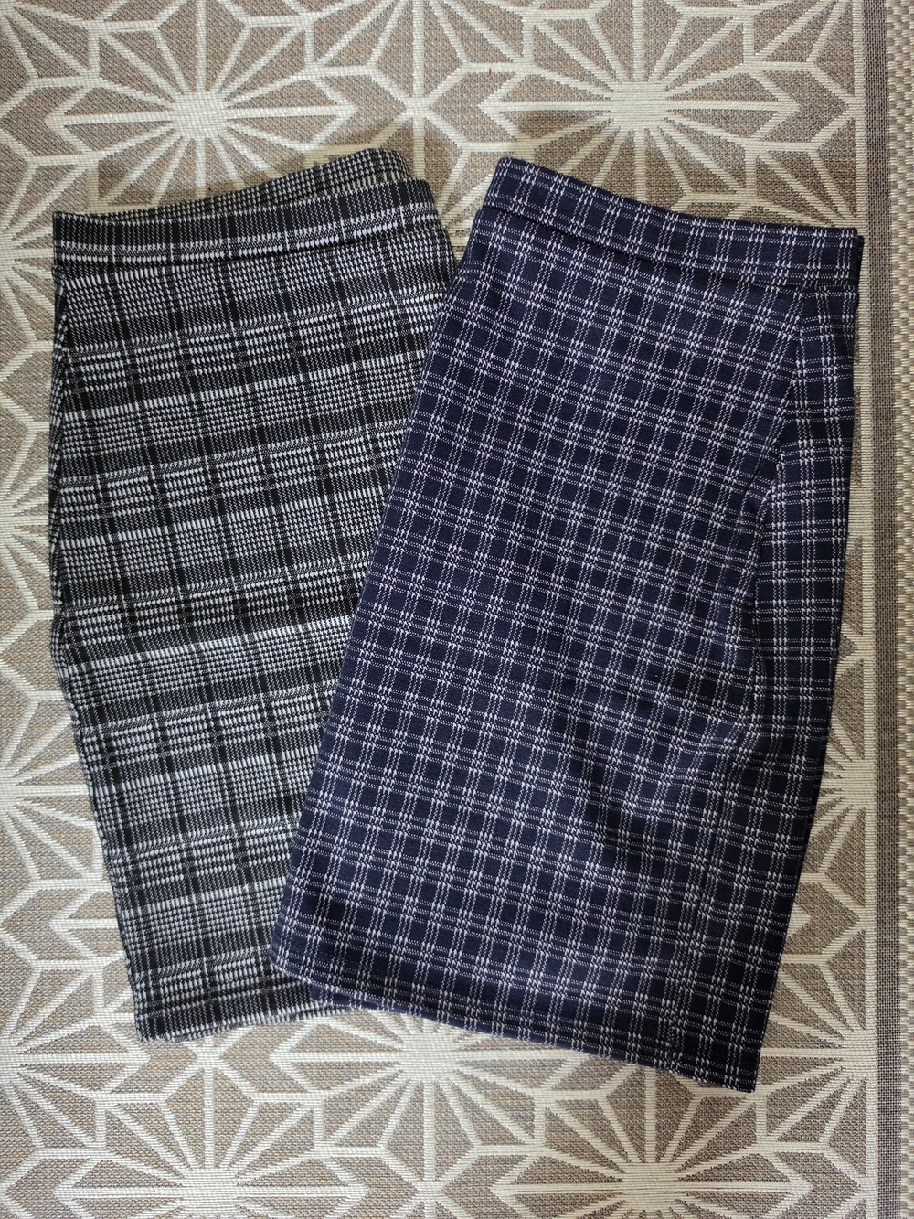 Forever 21 Navy and Black Pullon Plaid Pencil Skirts - Set of 2